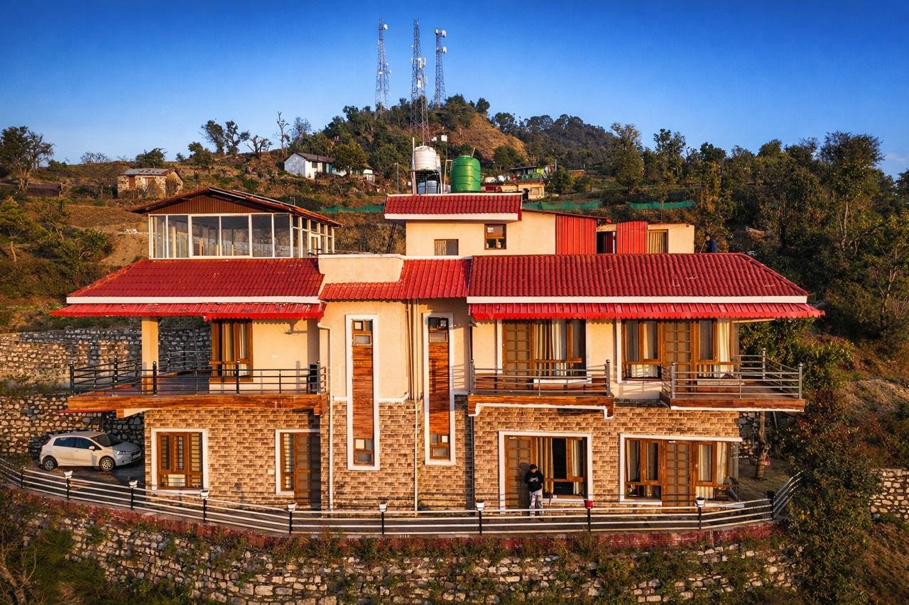Entire Villa at Inn The Mountains